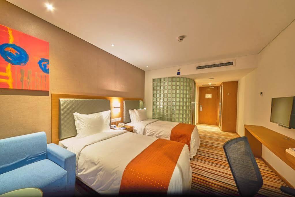 Holiday Inn Express Shanghai Jiading Industry Park By Ihg Екстериор снимка